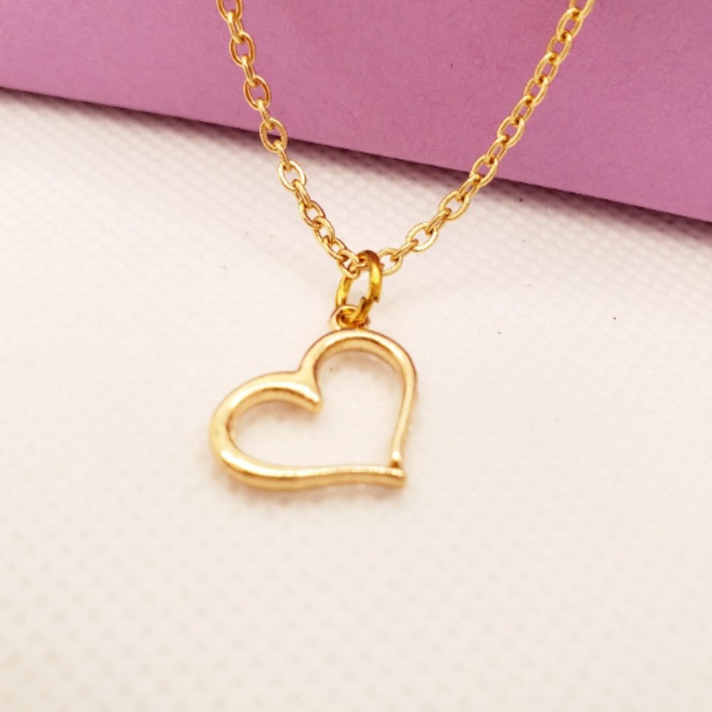 🌹3/$30 NEW Dainty Gold open heart 24K gold plated necklace
